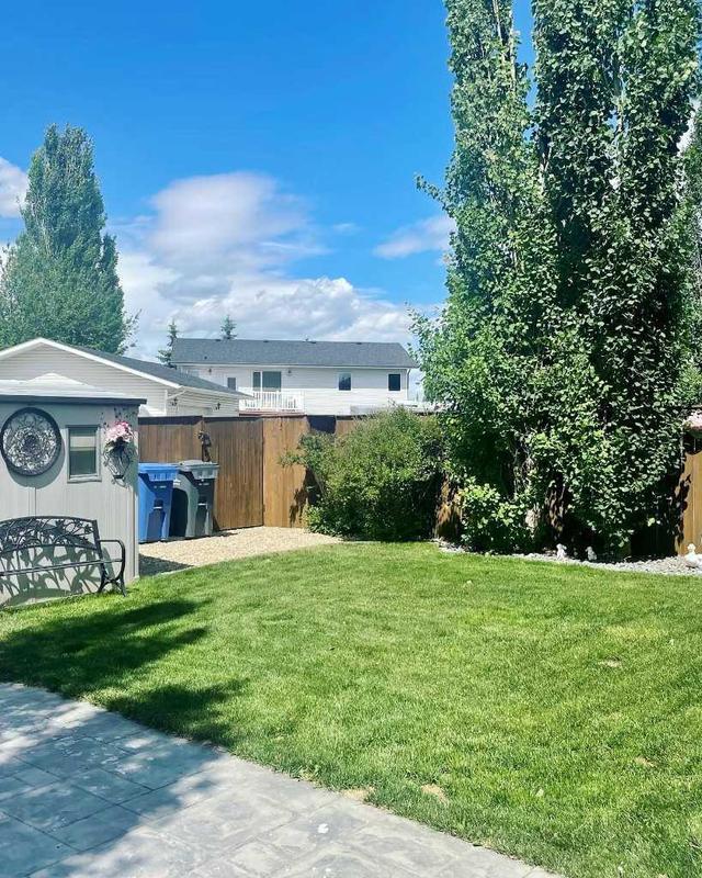 32 Lacey Close, House detached with 3 bedrooms, 2 bathrooms and 2 parking in Red Deer AB | Image 28