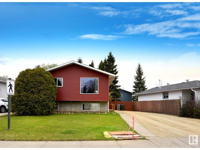 12 Glory Hills Dr, House detached with 5 bedrooms, 2 bathrooms and null parking in Stony Plain AB | Card Image
