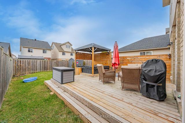 42 Atto Dr, House detached with 3 bedrooms, 3 bathrooms and 3 parking in Guelph ON | Image 25