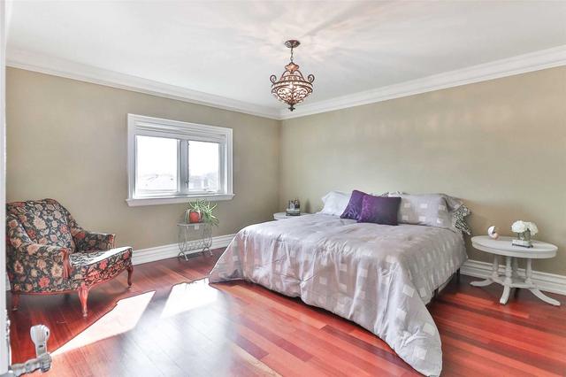 31 Glenbrook Ave, House detached with 5 bedrooms, 4 bathrooms and 6 parking in Toronto ON | Image 7