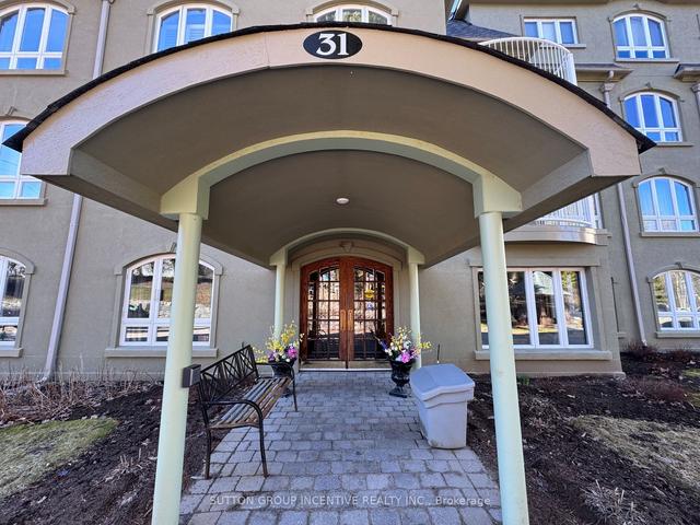 102 - 31 Dairy Lane, Condo with 2 bedrooms, 2 bathrooms and 1 parking in Huntsville ON | Image 1