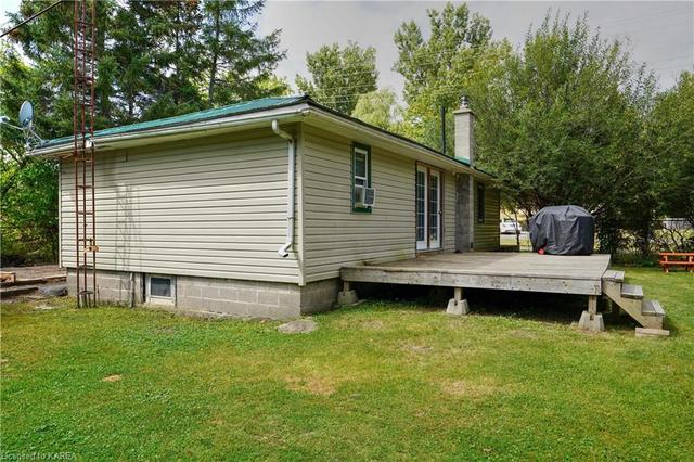 2764 County Road 14, House detached with 2 bedrooms, 1 bathrooms and 6 parking in Stone Mills ON | Image 7