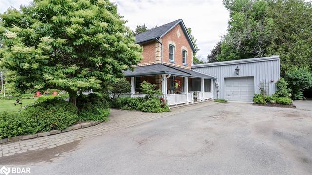 1832 Ridge Road W, House detached with 6 bedrooms, 3 bathrooms and 8 parking in Oro Medonte ON | Image 2