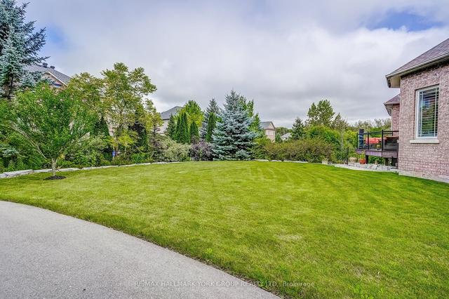 17 Duncton Wood Cres, House detached with 4 bedrooms, 5 bathrooms and 13 parking in Aurora ON | Image 28