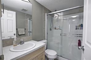 2104 - 70 Panamount Drive Nw, Condo with 2 bedrooms, 2 bathrooms and 1 parking in Calgary AB | Image 17