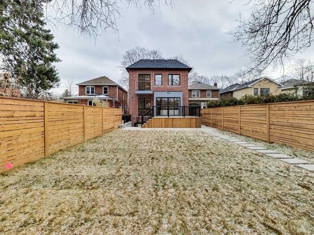104 Southvale Dr, House detached with 4 bedrooms, 5 bathrooms and 3 parking in Toronto ON | Image 20