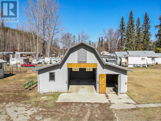 1160 West Fraser Road, House detached with 4 bedrooms, 1 bathrooms and null parking in Cariboo I BC | Image 23