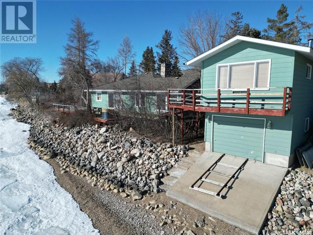 404 Fort San Road, House detached with 2 bedrooms, 2 bathrooms and null parking in Fort San SK | Image 2
