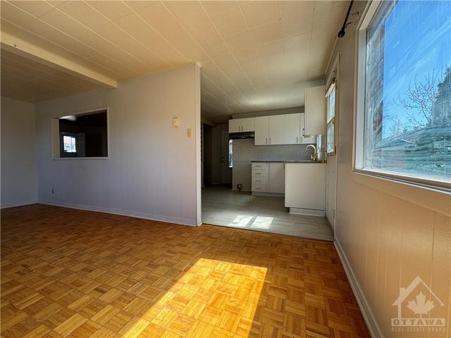 205 St Joseph Street, House detached with 2 bedrooms, 1 bathrooms and 2 parking in Alfred and Plantagenet ON | Image 10
