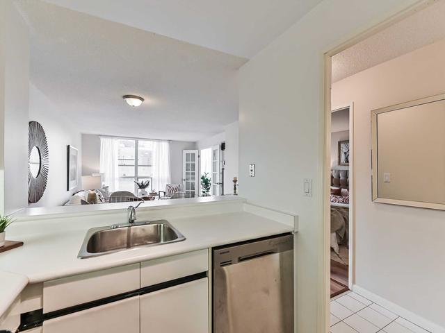 1809 - 7 Carlton St, Condo with 1 bedrooms, 1 bathrooms and 0 parking in Toronto ON | Image 16