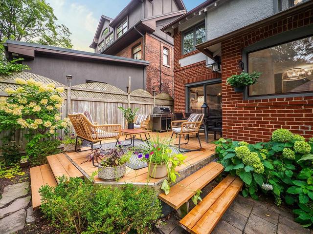20 Balsam Rd, House detached with 3 bedrooms, 2 bathrooms and 2 parking in Toronto ON | Image 29