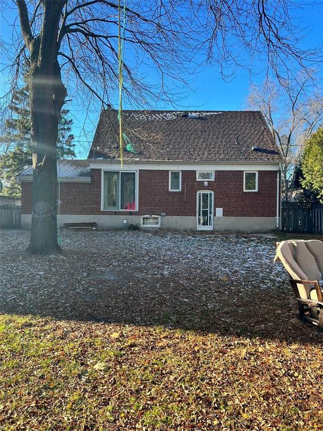 1485 Applewood Rd, House detached with 2 bedrooms, 3 bathrooms and 5 parking in Mississauga ON | Image 10