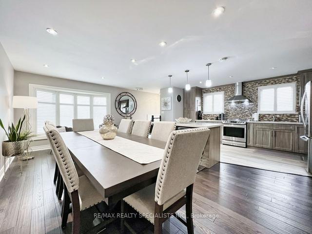 2258 Promenade Crt, House semidetached with 3 bedrooms, 3 bathrooms and 5 parking in Mississauga ON | Image 15