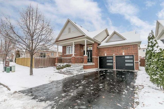 59 Diana Way, House detached with 2 bedrooms, 3 bathrooms and 4 parking in Barrie ON | Image 1