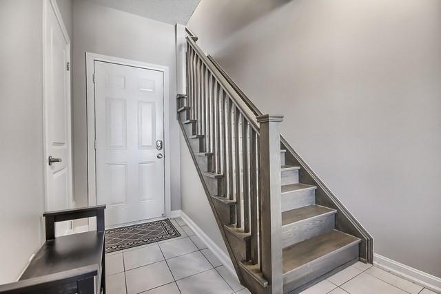 9 Frederick Wilson Ave, Townhouse with 2 bedrooms, 3 bathrooms and 1 parking in Markham ON | Image 4