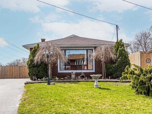 430 Grandview St S, House detached with 4 bedrooms, 2 bathrooms and 4 parking in Oshawa ON | Card Image