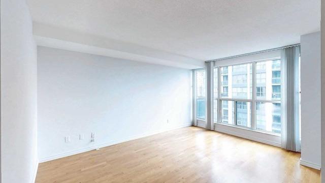 sph111 - 28 Hollywood Ave, Condo with 2 bedrooms, 2 bathrooms and 1 parking in Toronto ON | Image 6