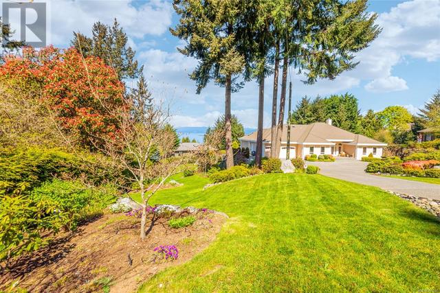3285 Dolphin Dr, House detached with 4 bedrooms, 3 bathrooms and 6 parking in Nanaimo E BC | Image 54