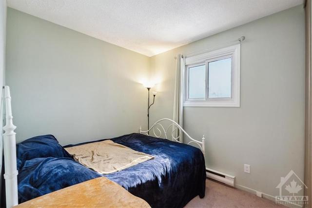 44 Compata Way, Townhouse with 5 bedrooms, 3 bathrooms and 2 parking in Ottawa ON | Image 10