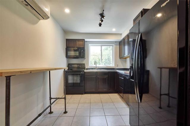 837 Craven Rd, House detached with 2 bedrooms, 2 bathrooms and 2 parking in Toronto ON | Image 37