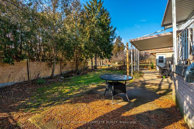 33 Parklands Dr, House detached with 3 bedrooms, 2 bathrooms and 5 parking in Hamilton ON | Image 35