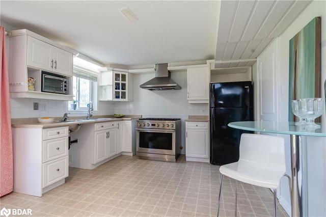 26 Hickory Lane, House detached with 5 bedrooms, 3 bathrooms and 10 parking in Oro Medonte ON | Image 16