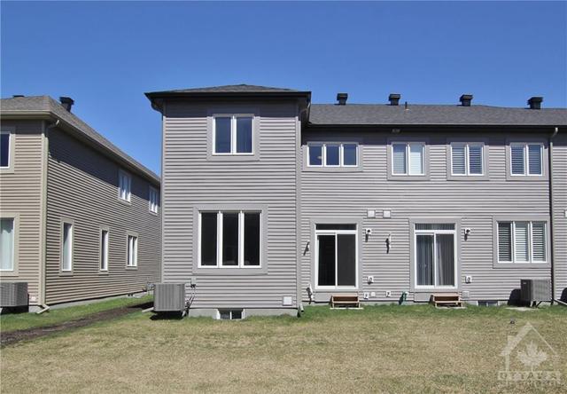 98 Mesa Drive, Townhouse with 4 bedrooms, 3 bathrooms and 3 parking in Ottawa ON | Image 30