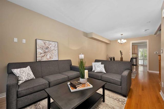 11 Rodeo Crt, House attached with 3 bedrooms, 3 bathrooms and 2 parking in Toronto ON | Image 33