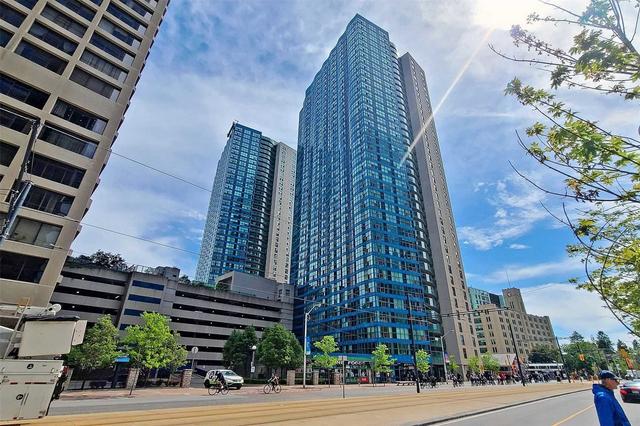1105 - 65 Harbour Sq, Condo with 1 bedrooms, 1 bathrooms and 1 parking in Toronto ON | Image 23