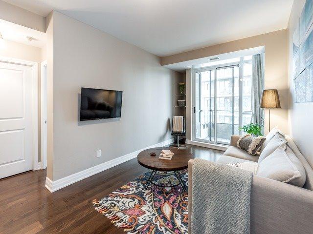 702 - 500 St Clair Ave W, Condo with 2 bedrooms, 2 bathrooms and 1 parking in Toronto ON | Image 5
