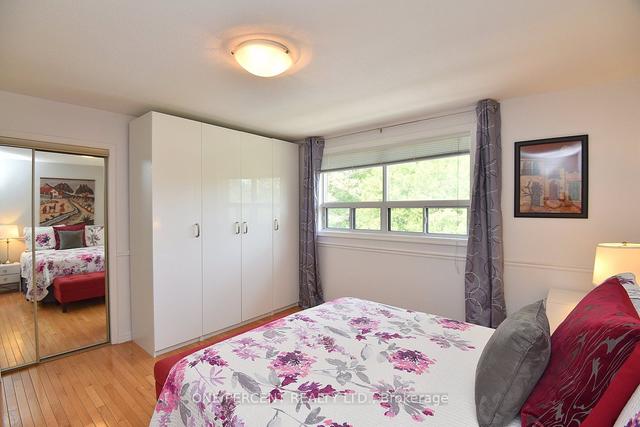 22 Delbrook Crt, House detached with 3 bedrooms, 3 bathrooms and 6 parking in Hamilton ON | Image 6