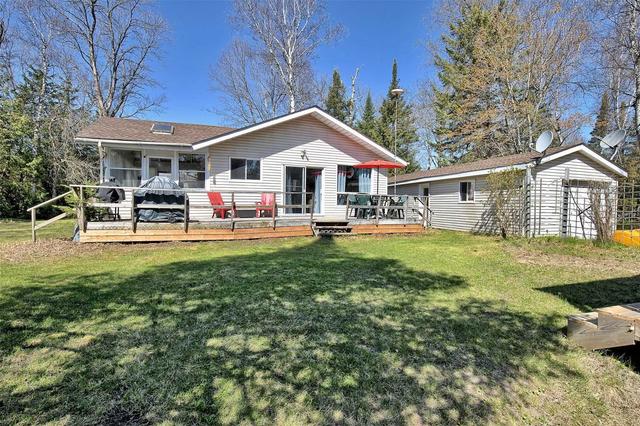 143 Cedarplank Rd, House detached with 1 bedrooms, 1 bathrooms and 2 parking in Kawartha Lakes ON | Image 1