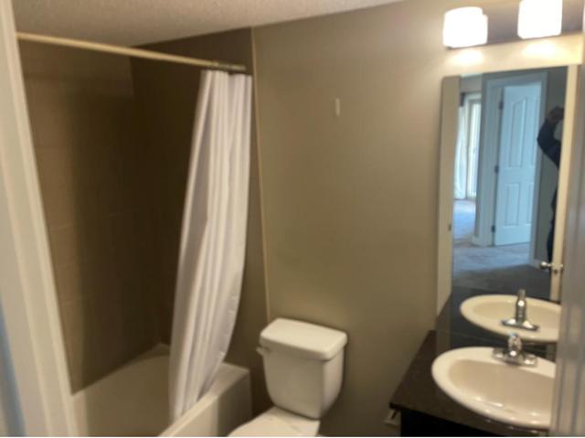 219 - 7180 80 Avenue Ne, Condo with 2 bedrooms, 1 bathrooms and 1 parking in Calgary AB | Card Image