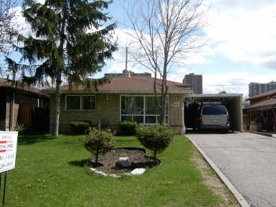 81 Silverstone Dr, House detached with 3 bedrooms, 2 bathrooms and 2 parking in Toronto ON | Image 1