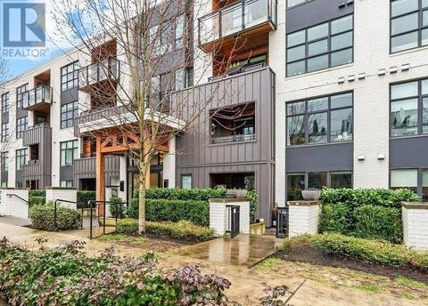 301 - 733 E 3rd Street, Condo with 1 bedrooms, 1 bathrooms and 1 parking in North Vancouver BC | Card Image