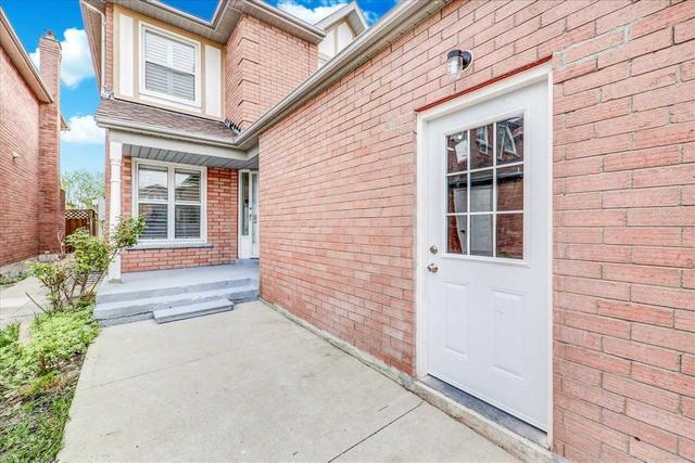 38 Norseman Crt, House detached with 4 bedrooms, 4 bathrooms and 6 parking in Brampton ON | Image 32