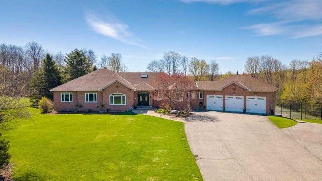 7 Sunset Cres, House detached with 5 bedrooms, 4 bathrooms and 20 parking in Oro Medonte ON | Image 1