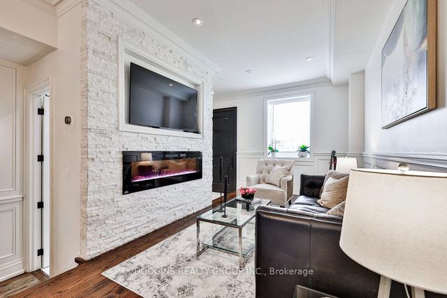 463 Keele St, House semidetached with 3 bedrooms, 4 bathrooms and 2 parking in Toronto ON | Image 37