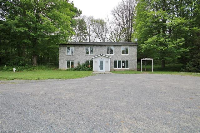 53 Westport Road, House detached with 6 bedrooms, 2 bathrooms and 8 parking in Central Frontenac ON | Image 1