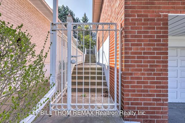 587 Cummer Ave, House detached with 3 bedrooms, 4 bathrooms and 5 parking in Toronto ON | Image 24
