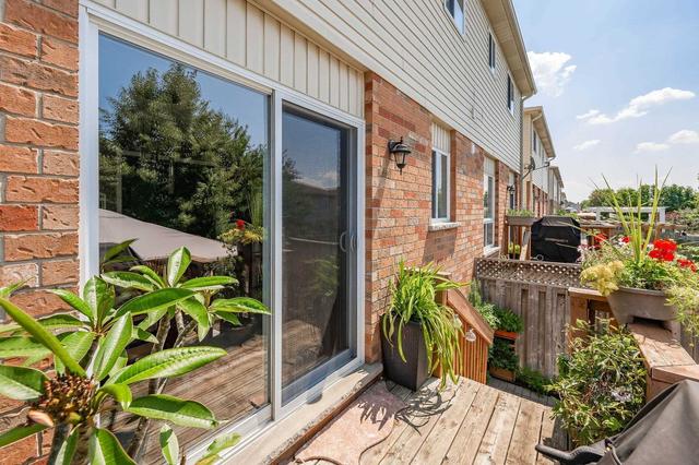 190 Severn Dr, House attached with 3 bedrooms, 4 bathrooms and 3 parking in Guelph ON | Image 32