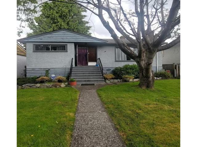 2559 E 5th Avenue, House detached with 4 bedrooms, 2 bathrooms and null parking in Vancouver BC | Card Image