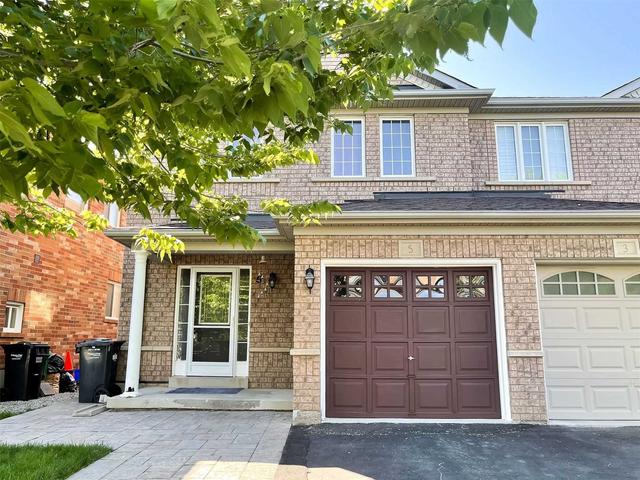 5 Dunure (Upper) Cres, House semidetached with 3 bedrooms, 2 bathrooms and 2 parking in Brampton ON | Image 1
