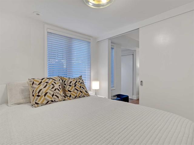 th725 - 10 Laidlaw St, Townhouse with 1 bedrooms, 1 bathrooms and 0 parking in Toronto ON | Image 4