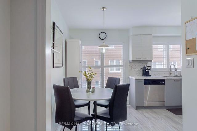 33 Ferguson St, House attached with 3 bedrooms, 3 bathrooms and 2 parking in Toronto ON | Image 3