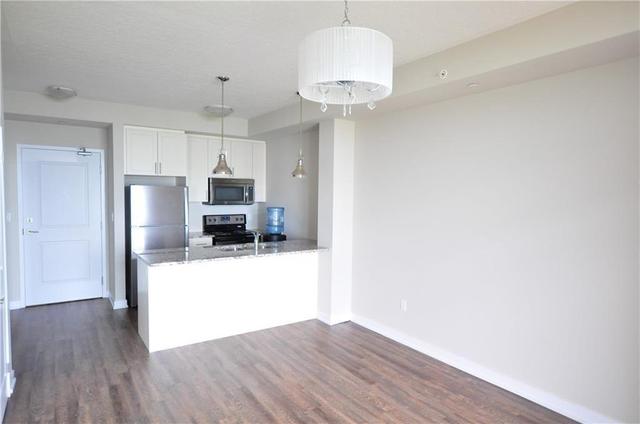 305 - 35 Southshore Cres, Condo with 1 bedrooms, 1 bathrooms and 1 parking in Hamilton ON | Image 6