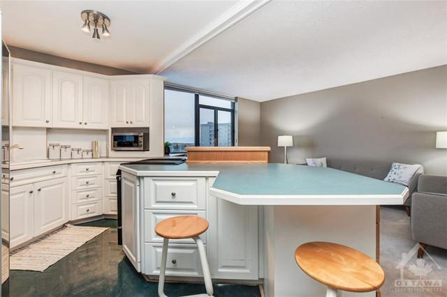 1214 - 2871 Richmond Road, Condo with 2 bedrooms, 2 bathrooms and 1 parking in Ottawa ON | Image 7