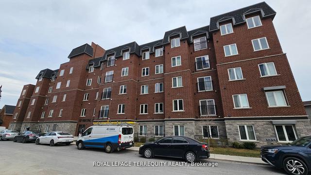 417 - 501 Frontenac St, Condo with 3 bedrooms, 2 bathrooms and 0 parking in Kingston ON | Image 1