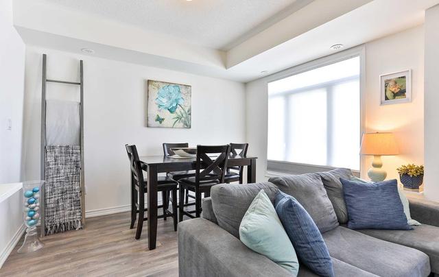 2607 Garrison Crossing Crct, Townhouse with 2 bedrooms, 2 bathrooms and 1 parking in Pickering ON | Image 9