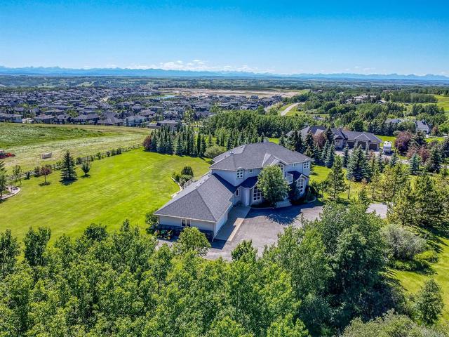 19 Blueridge Place, House detached with 6 bedrooms, 4 bathrooms and null parking in Rocky View County AB | Image 1
